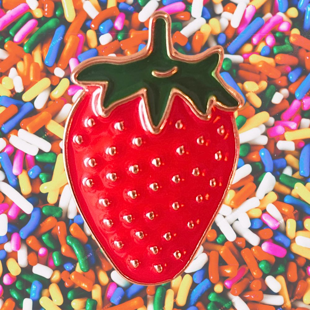 STRAWBERRY PIN