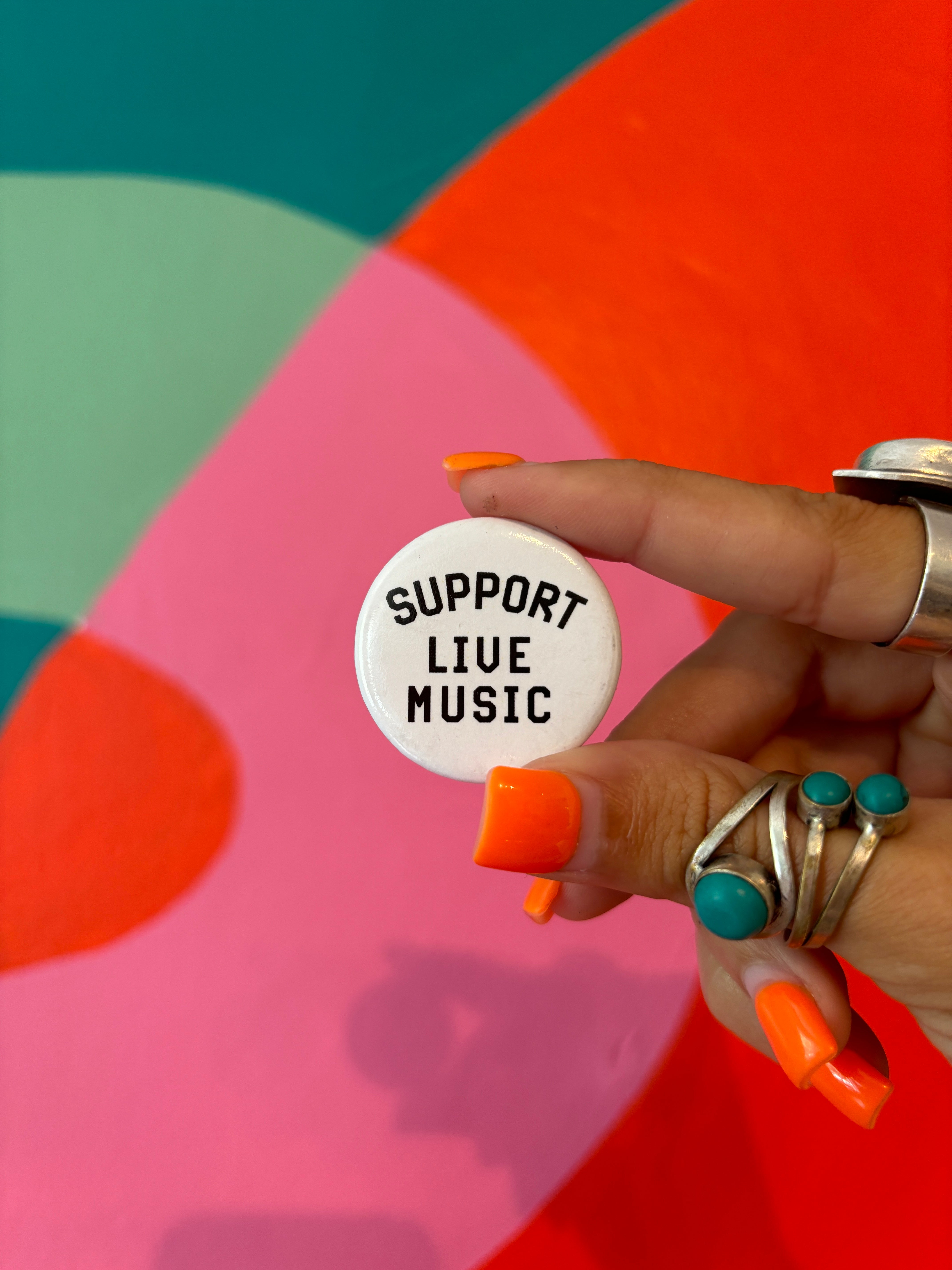 LIVE MUSIC BUTTON