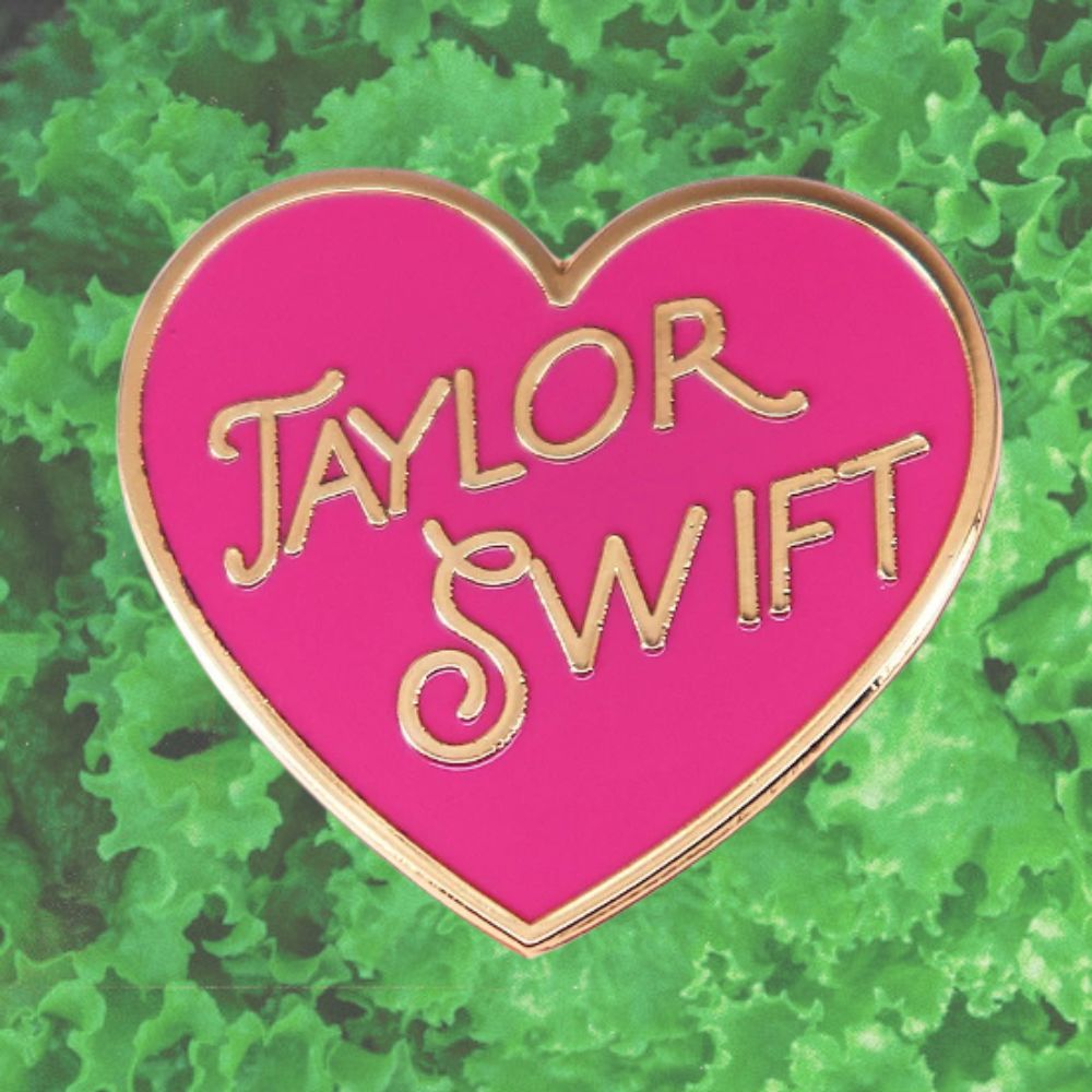 T SWIFT HEART PIN